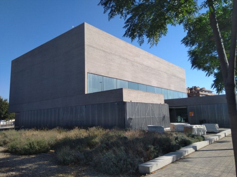 Bibliothek Reus Sichtbetonretusche