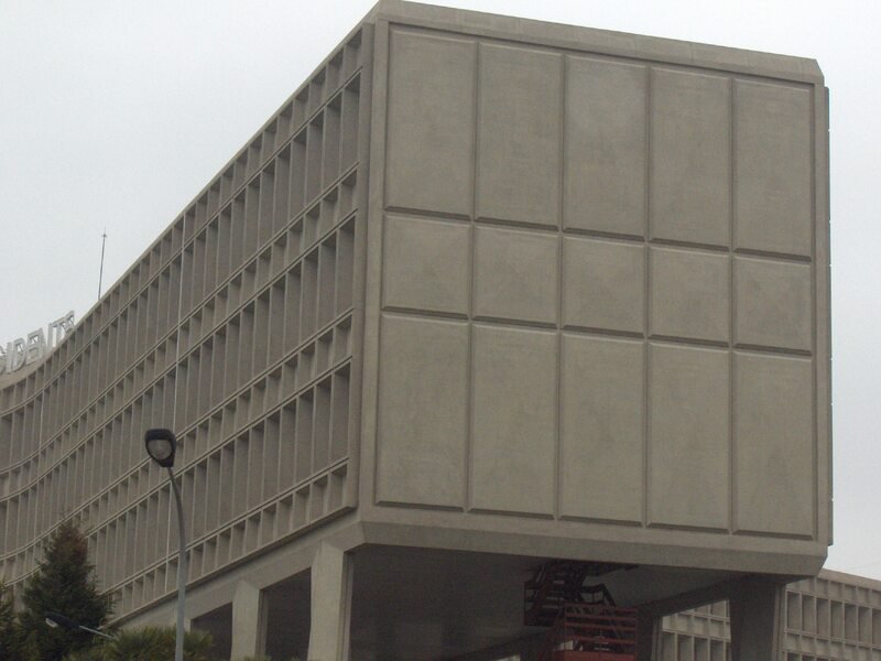 Catalana Occidente Sichtbetonbearbeitung